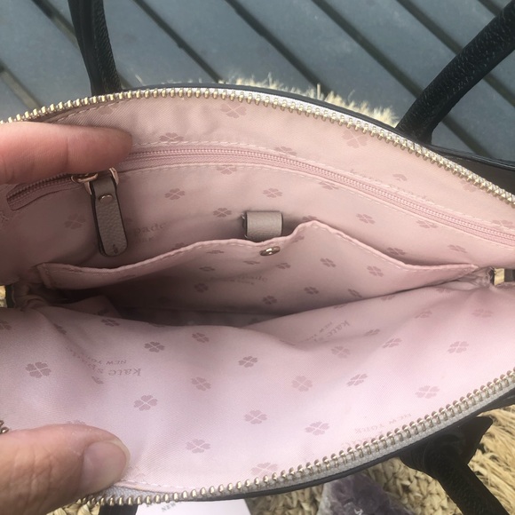 Kate Spade ♠️ Purse - Picture 6 of 8
